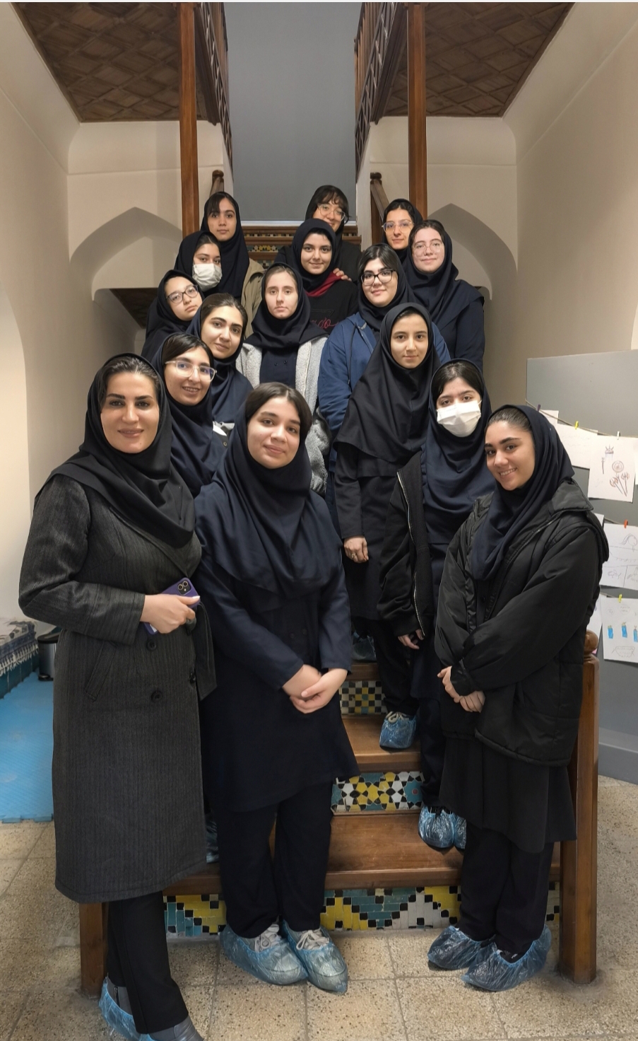 گزارش بازدید دانش‌آموزان هنرستان هنرهای زیبا از موزه ملی هنر اصفهان