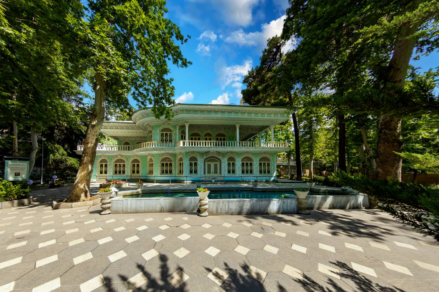 موزه زمان تهران، میراث ماندگار هنر و صنعت