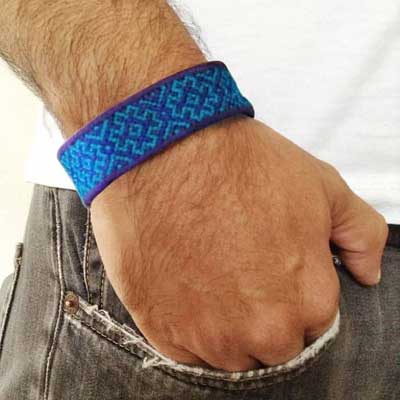   دختری صنعتگر و کوشا از دهستان ابتر